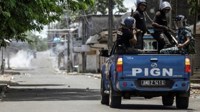 arm&eacute;e.jpeg (53 KB)